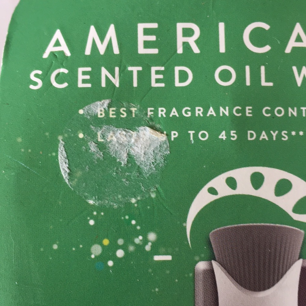 2 Air Wick Scented Oil Warmers - Picture 4 of 4